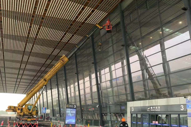 宋洛乡玻璃幕墙维护和保养